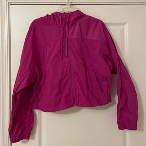 Lululemon cropped hooded wind breaker/rain coat